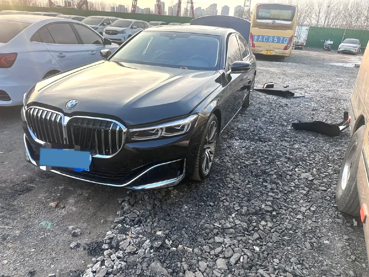 2021 BMW 7 Series 3.0T 340HP L6 8AT,autocango,china used car exporter,china ev exporter,chinese used car exporter,chinese used ev exporter
