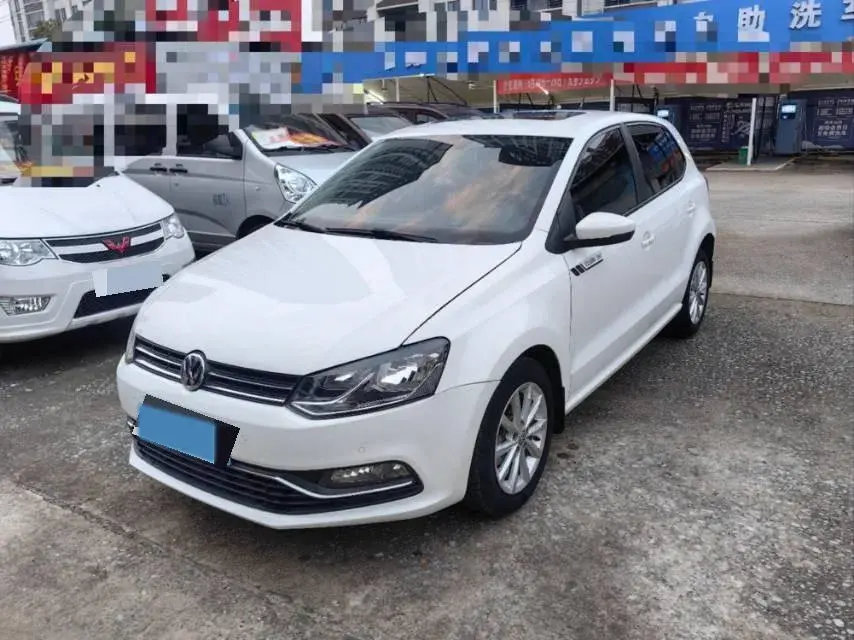 2016 Volkswagen Polo 1.6L 110HP L4 6AT