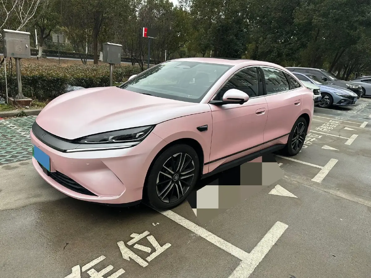 2025 BYD QinL BEV