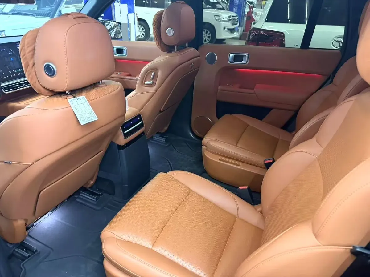 2024 Li L9 Range Extended 154HP REEV 52.3KWH,autocango,china used car exporter,china ev exporter,chinese used car exporter,chinese used ev exporter