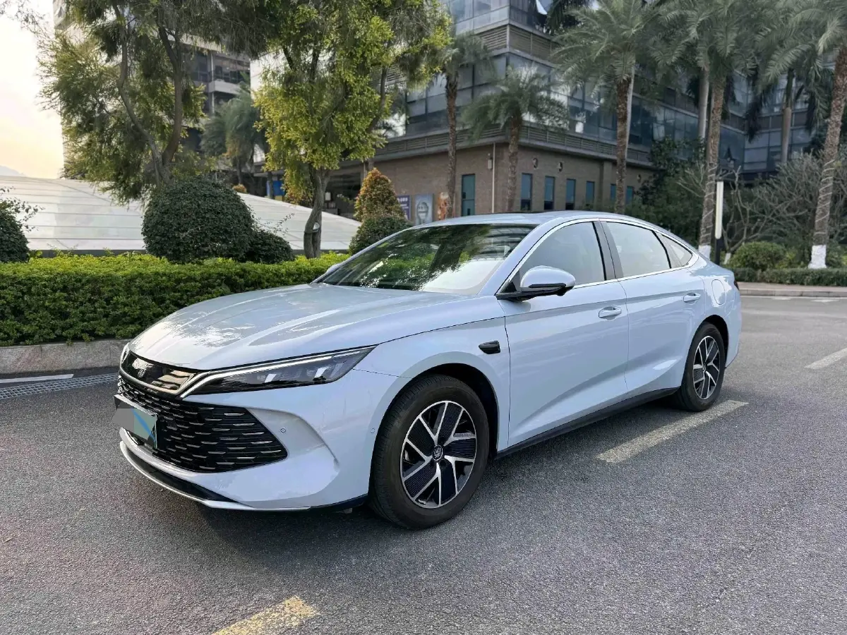 2025 BYD QinL 1.5L 101HP L4 E-CVT PHEV 15.87KWH