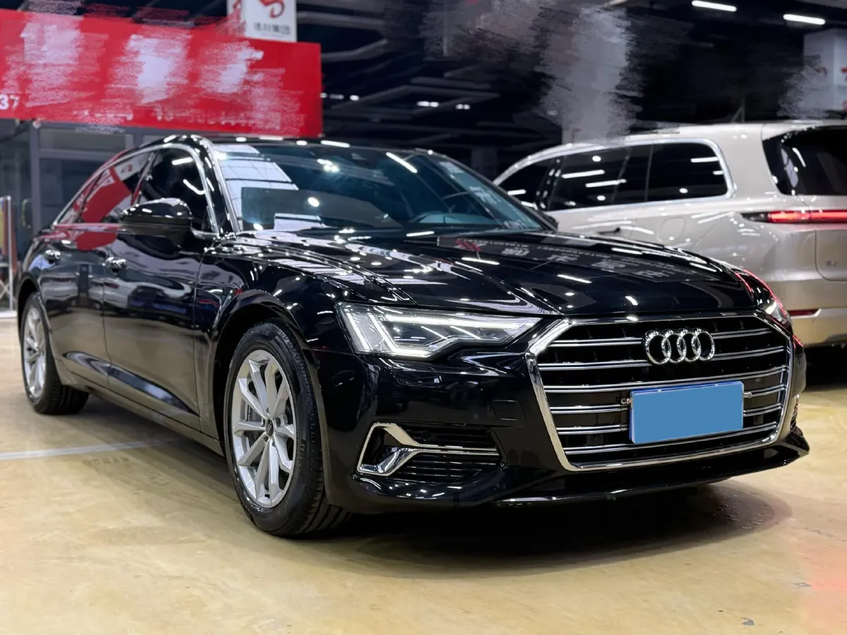 2023 Audi A6L 2.0T 190HP L4 7DCT,autocango,china used car exporter,china ev exporter,chinese used car exporter,chinese used ev exporter