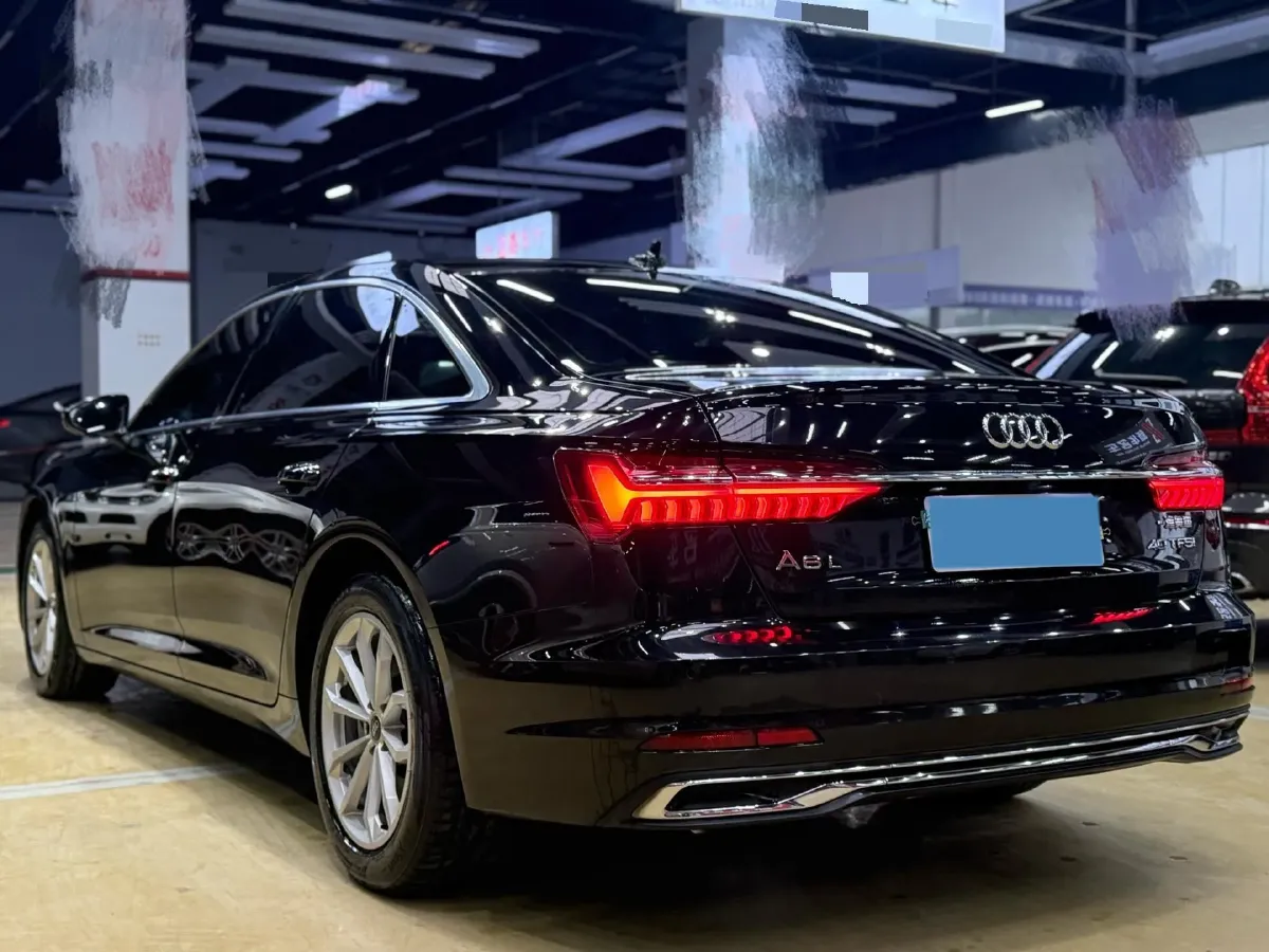 2023 Audi A6L 2.0T 190HP L4 7DCT,autocango,china used car exporter,china ev exporter,chinese used car exporter,chinese used ev exporter
