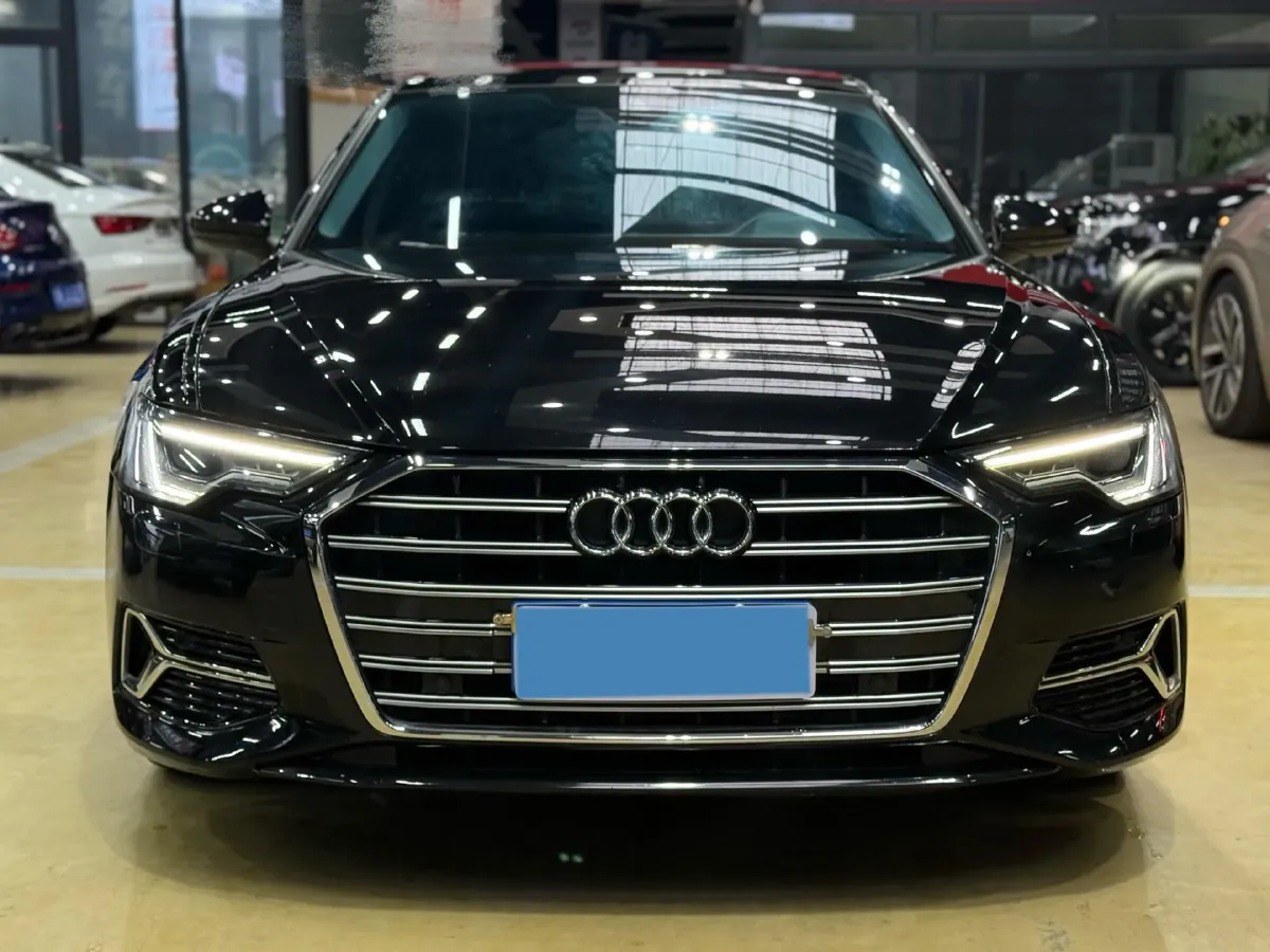 2023 Audi A6L 2.0T 190HP L4 7DCT,autocango,china used car exporter,china ev exporter,chinese used car exporter,chinese used ev exporter
