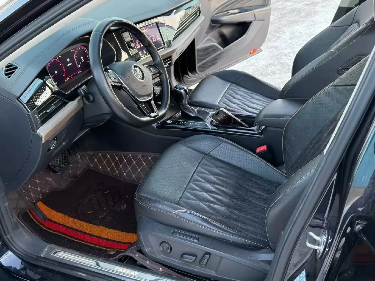 2019 Volvo V40 1.5T 152HP L4 6AT,autocango,china used car exporter,china ev exporter,chinese used car exporter,chinese used ev exporter