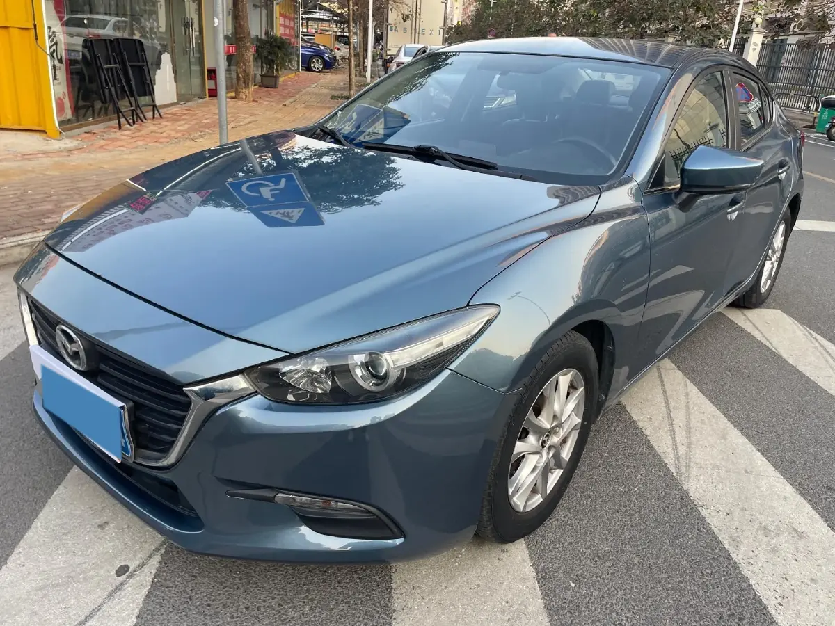 2017 Mazda 3 Axela 1.5L 117HP L4 6AT
