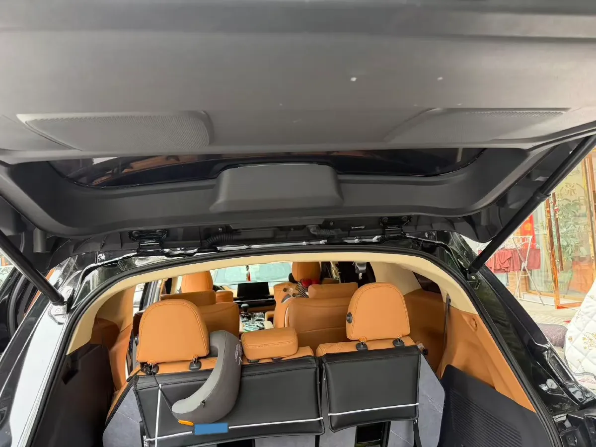 2024 Toyota Sienna 2.5L 189HP L4 E-CVT Hybrid,autocango,china used car exporter,china ev exporter,chinese used car exporter,chinese used ev exporter