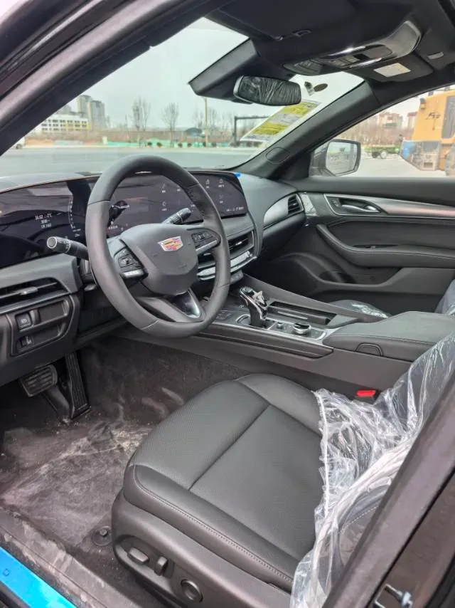 2024 Cadillac CT5 2.0T 237HP L4 10AT,autocango,china used car exporter,china ev exporter,chinese used car exporter,chinese used ev exporter