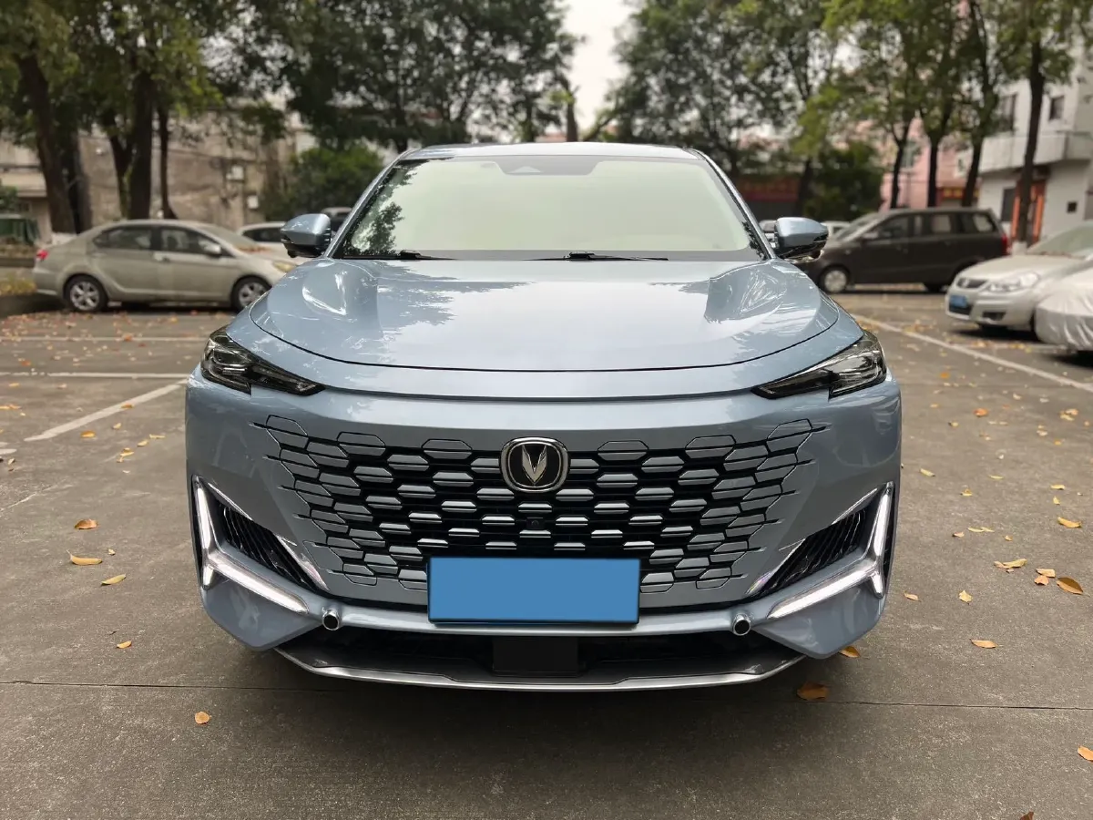 2021 ChangAn UNI-K 2.0T 233HP L4 8AT,autocango,china used car exporter,china ev exporter,chinese used car exporter,chinese used ev exporter