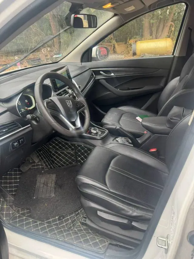 2018 BaoJun 360 1.5L 112HP L4 6MT,autocango,china used car exporter,china ev exporter,chinese used car exporter,chinese used ev exporter