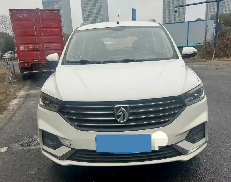 2018 BaoJun 360 1.5L 112HP L4 6MT,autocango,china used car exporter,china ev exporter,chinese used car exporter,chinese used ev exporter