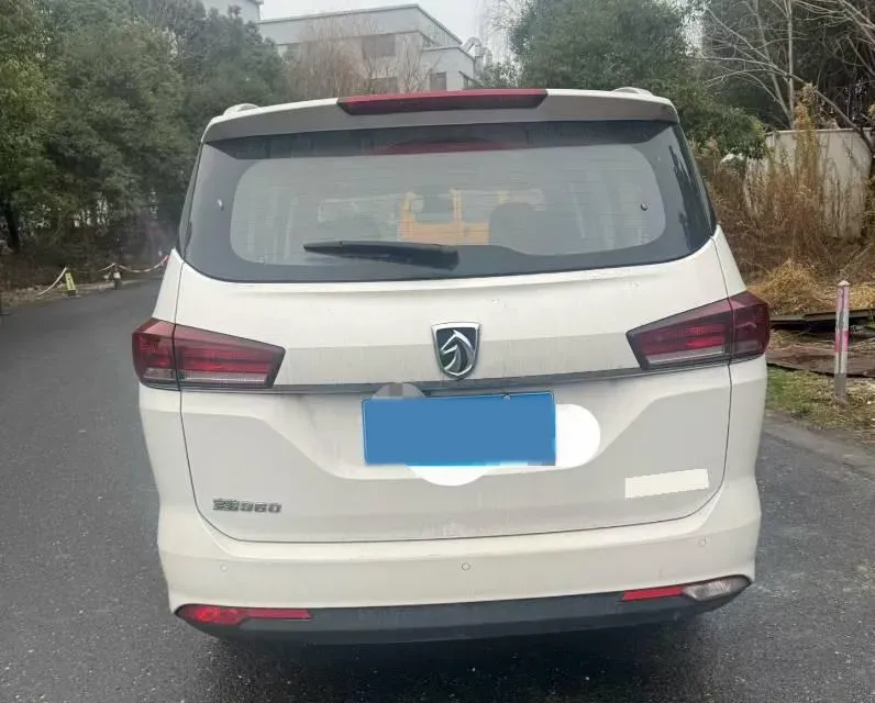 2018 BaoJun 360 1.5L 112HP L4 6MT,autocango,china used car exporter,china ev exporter,chinese used car exporter,chinese used ev exporter