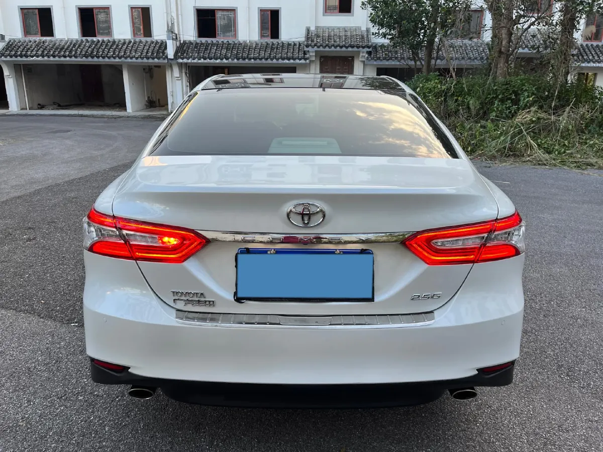 2018 Toyota Camry 2.5L 209HP L4 8AT,autocango,china used car exporter,china ev exporter,chinese used car exporter,chinese used ev exporter