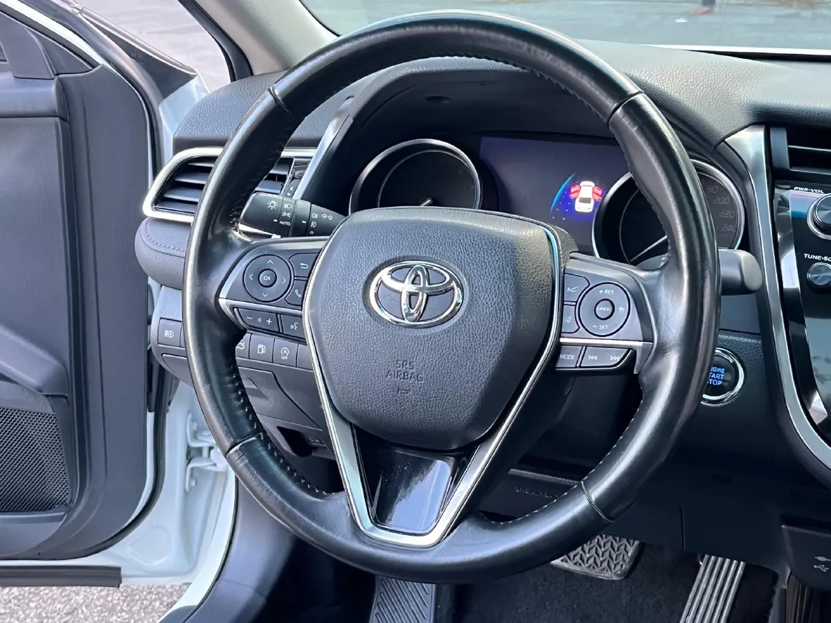 2018 Toyota Camry 2.5L 209HP L4 8AT,autocango,china used car exporter,china ev exporter,chinese used car exporter,chinese used ev exporter