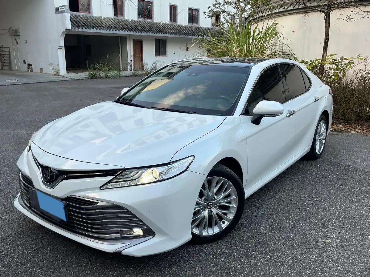 2018 Toyota Camry 2.5L 209HP L4 8AT,autocango,china used car exporter,china ev exporter,chinese used car exporter,chinese used ev exporter