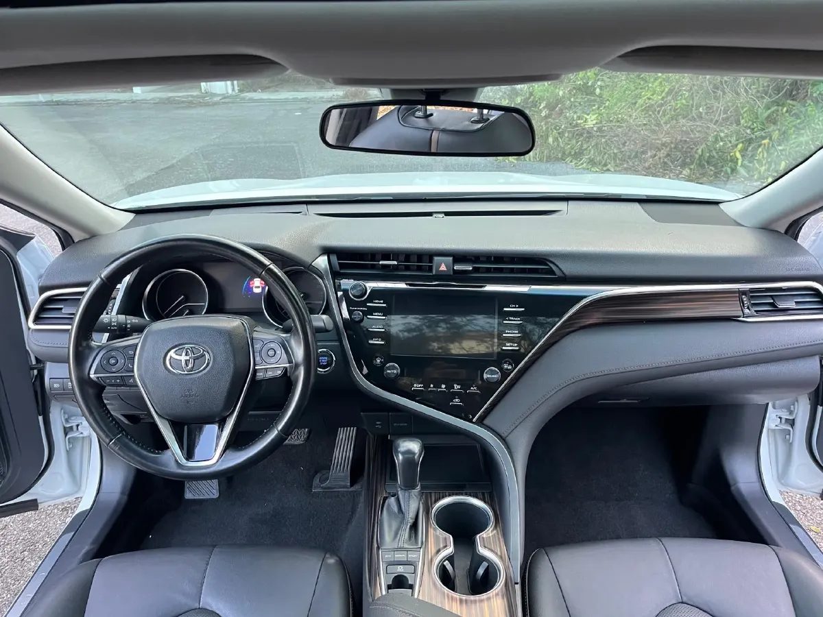 2018 Toyota Camry 2.5L 209HP L4 8AT,autocango,china used car exporter,china ev exporter,chinese used car exporter,chinese used ev exporter