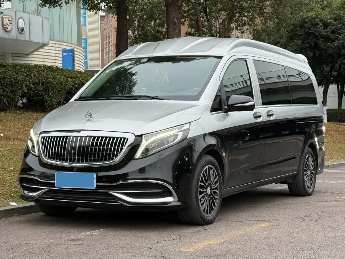 2018 Mercedes-Benz V Class 2.0T 211HP L4 7AT