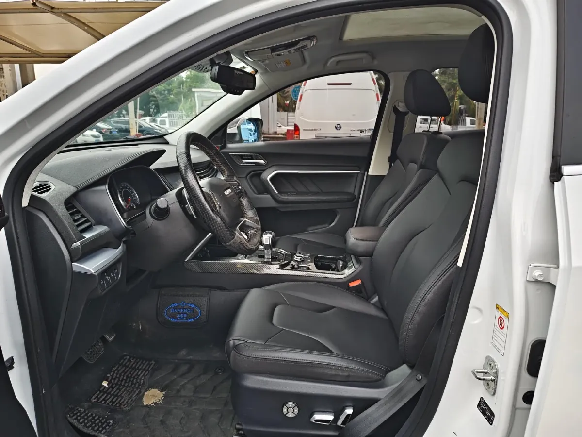 2017 Haval H6 2.0T 197HP L4 7DCT,autocango,china used car exporter,china ev exporter,chinese used car exporter,chinese used ev exporter