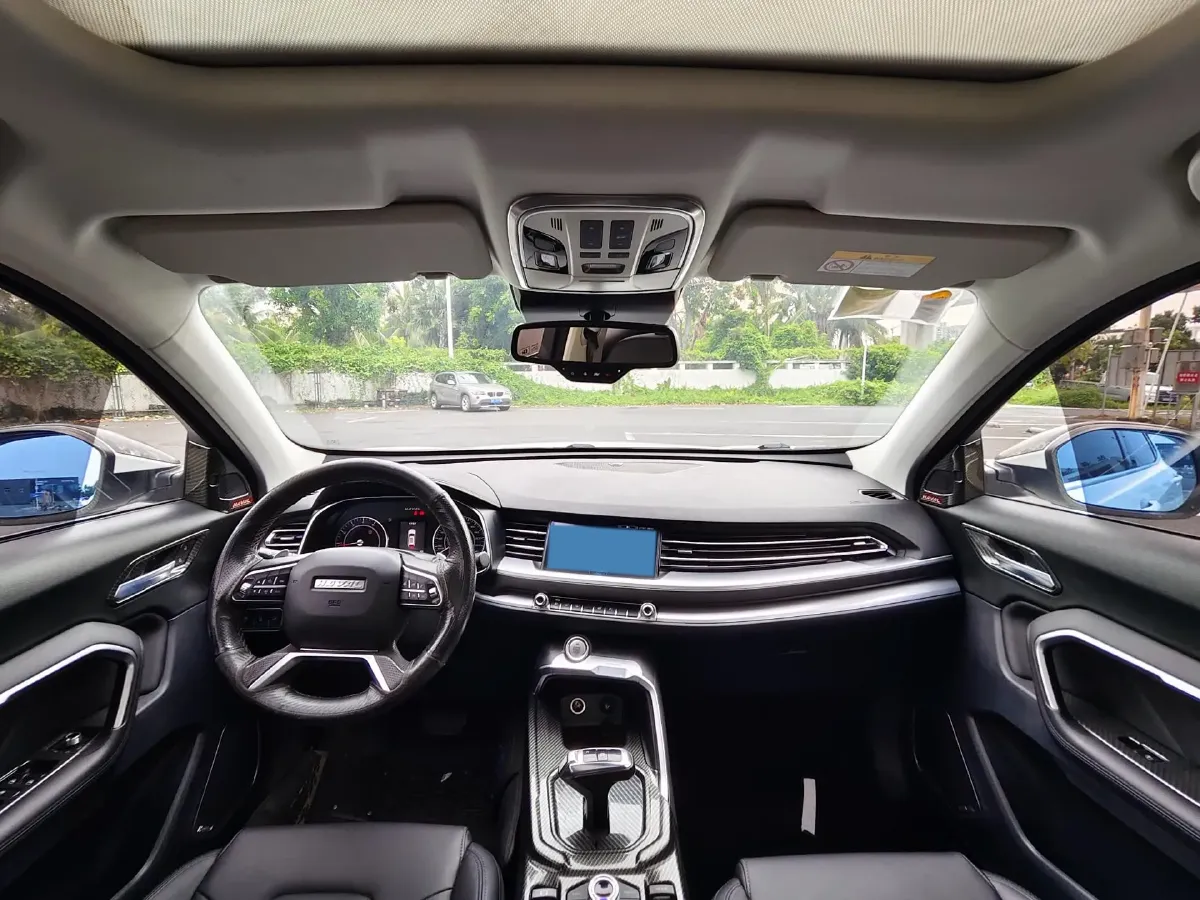 2017 Haval H6 2.0T 197HP L4 7DCT,autocango,china used car exporter,china ev exporter,chinese used car exporter,chinese used ev exporter