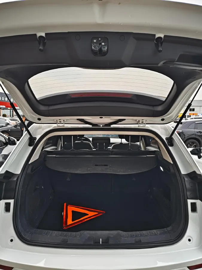 2017 Haval H6 2.0T 197HP L4 7DCT,autocango,china used car exporter,china ev exporter,chinese used car exporter,chinese used ev exporter