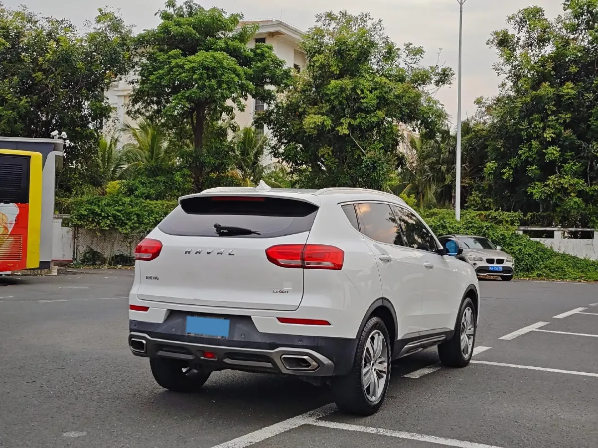 2017 Haval H6 2.0T 197HP L4 7DCT,autocango,china used car exporter,china ev exporter,chinese used car exporter,chinese used ev exporter
