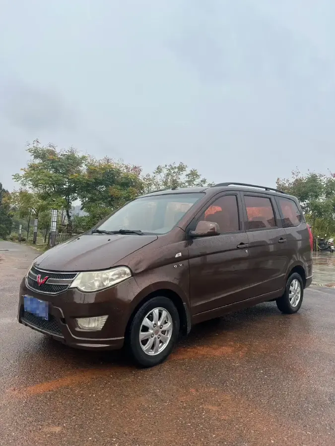 2016 WuLing HongGuang 1.5L 112HP L4 5MT