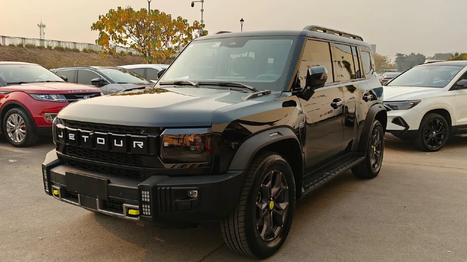 2023 Jetour Traveller 2.0T 254HP L4 7DCT,autocango,china used car exporter,china ev exporter,chinese used car exporter,chinese used ev exporter