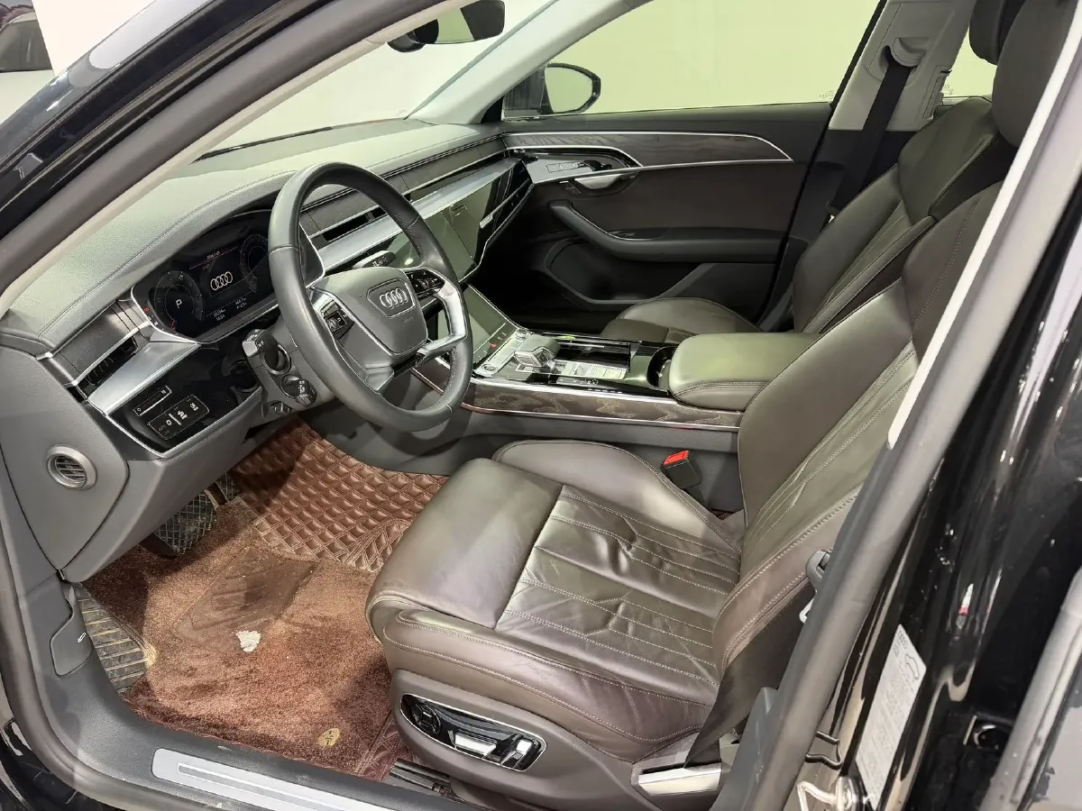 2024 Audi A8 2.0T 265HP L4 8AT,autocango,china used car exporter,china ev exporter,chinese used car exporter,chinese used ev exporter