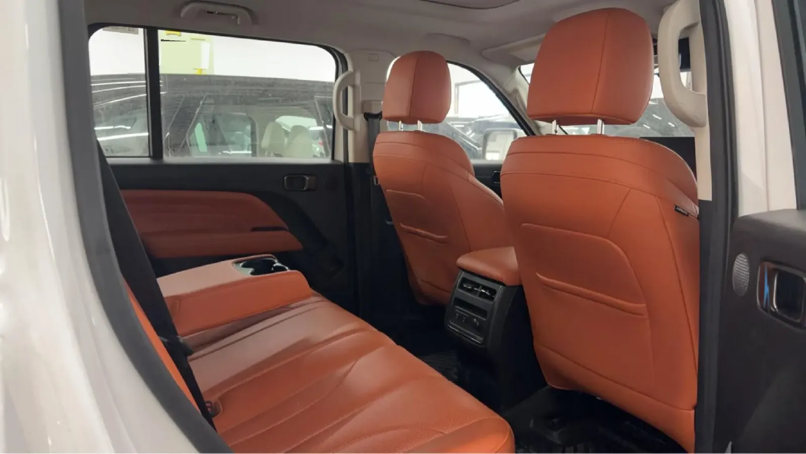 2024 Haval H9 2.4T 186HP L4 9AT,autocango,china used car exporter,china ev exporter,chinese used car exporter,chinese used ev exporter