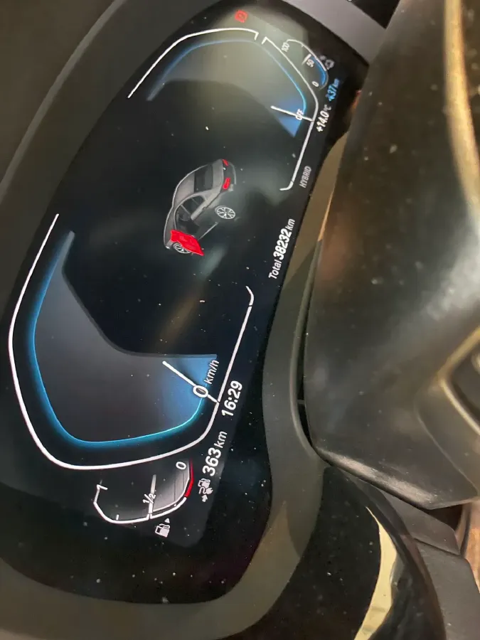 2022 BMW 5 Series 2.0T 184HP L4 8AT PHEV 17.7KWH,autocango,china used car exporter,china ev exporter,chinese used car exporter,chinese used ev exporter