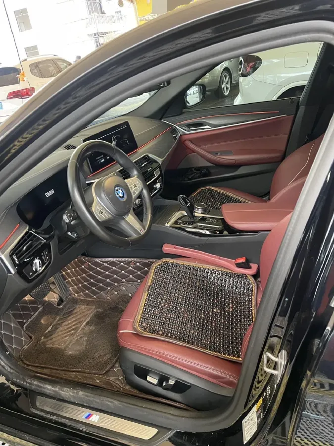 2022 BMW 5 Series 2.0T 184HP L4 8AT PHEV 17.7KWH,autocango,china used car exporter,china ev exporter,chinese used car exporter,chinese used ev exporter