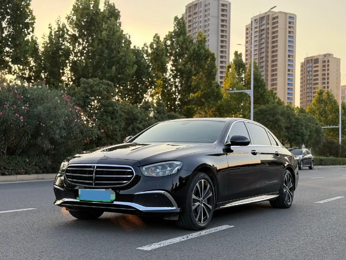 2022 Mercedes-Benz E Class 2.0T 211HP L4 9AT PHEV 25.4KWH
