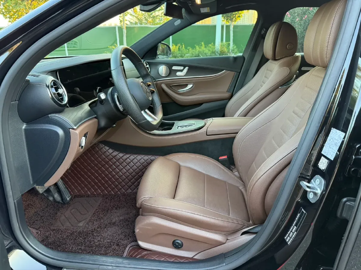 2022 Mercedes-Benz E Class 2.0T 211HP L4 9AT PHEV 25.4KWH,autocango,china used car exporter,china ev exporter,chinese used car exporter,chinese used ev exporter