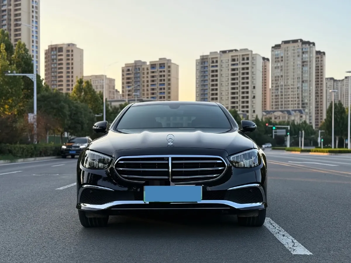 2022 Mercedes-Benz E Class 2.0T 211HP L4 9AT PHEV 25.4KWH,autocango,china used car exporter,china ev exporter,chinese used car exporter,chinese used ev exporter