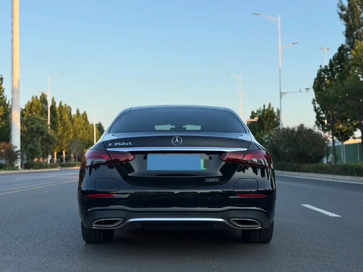 2022 Mercedes-Benz E Class 2.0T 211HP L4 9AT PHEV 25.4KWH,autocango,china used car exporter,china ev exporter,chinese used car exporter,chinese used ev exporter