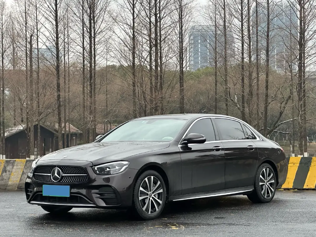 2023 Mercedes-Benz E Class 2.0T 211HP L4 9AT PHEV 25.4KWH