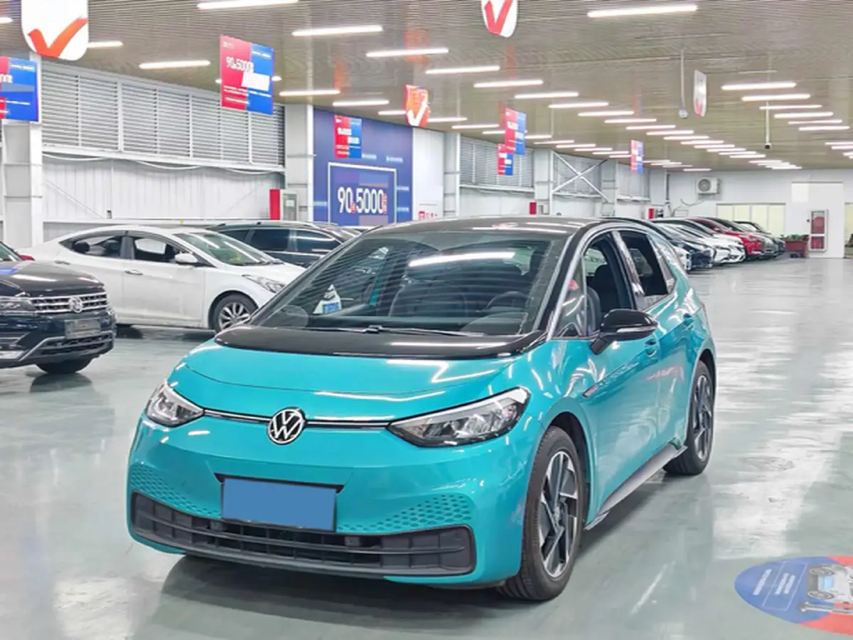 2023 Volkswagen ID.3 BEV 52.8KWH