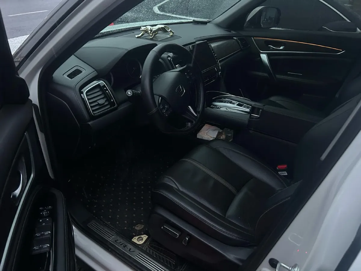 2020 Honda UR-V 2.0T 272HP L4 9AT,autocango,china used car exporter,china ev exporter,chinese used car exporter,chinese used ev exporter