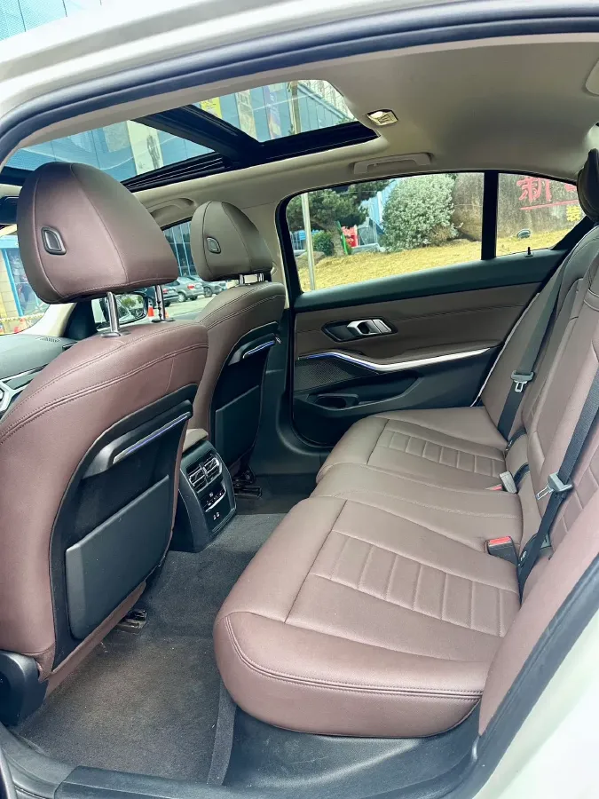 2021 BMW 3 Series 2.0T 184HP L4 8AT,autocango,china used car exporter,china ev exporter,chinese used car exporter,chinese used ev exporter