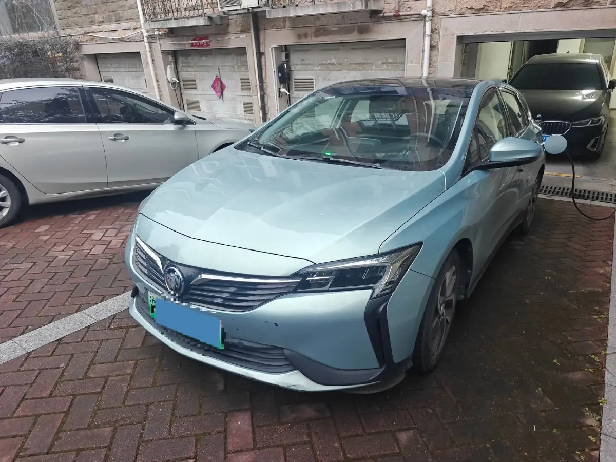 2022 Buick Velite 6 1.5L 102HP L4 E-CVT PHEV 9.5KWH