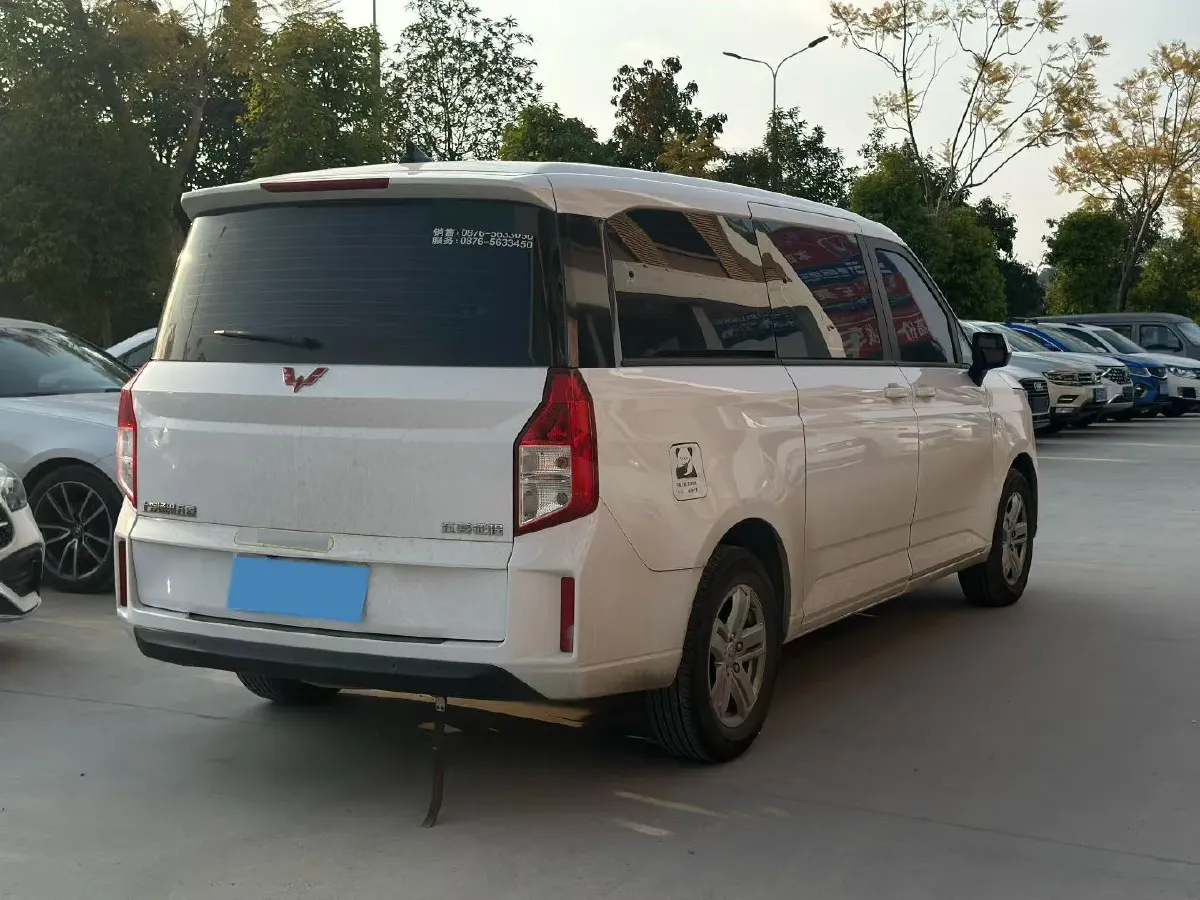 2021 WuLing ZhengChen 1.5T 147HP L4 6MT,autocango,china used car exporter,china ev exporter,chinese used car exporter,chinese used ev exporter