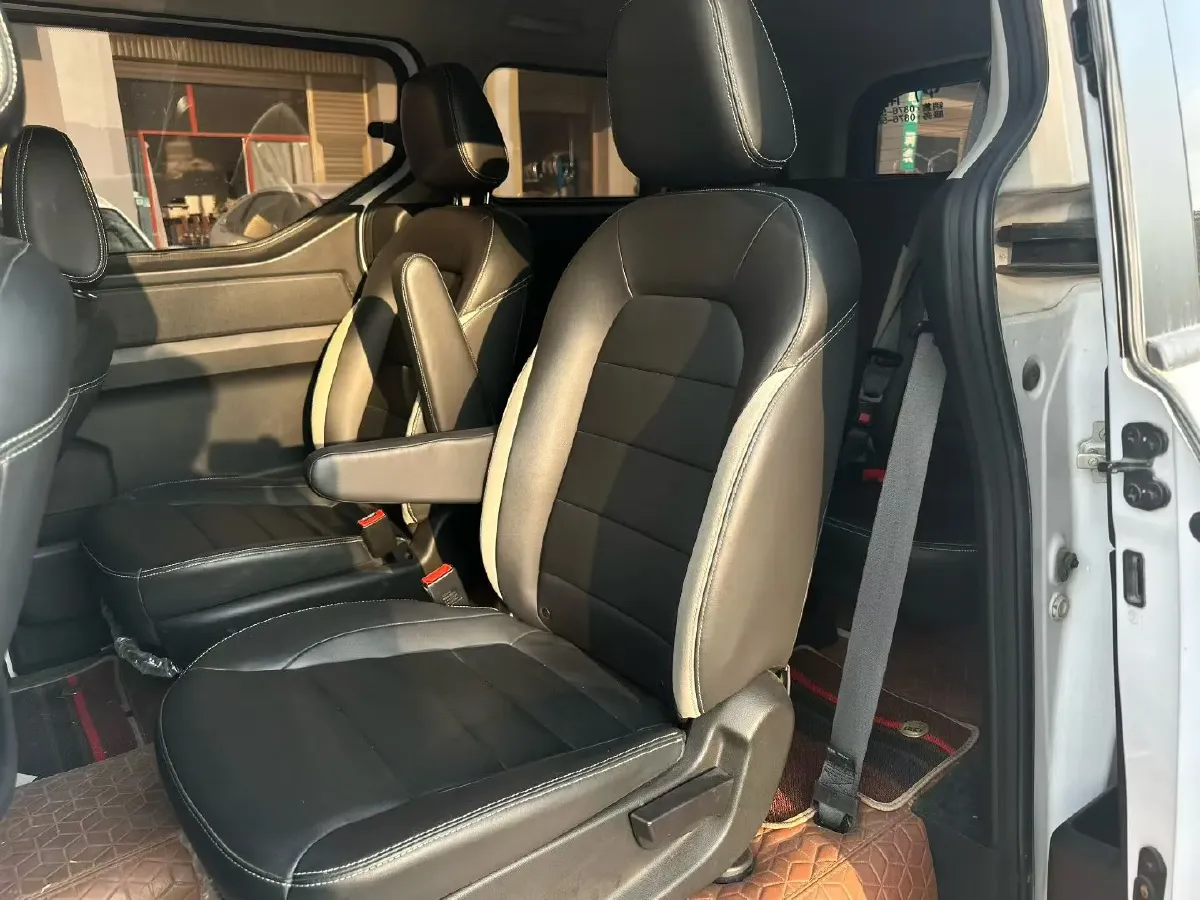 2021 WuLing ZhengChen 1.5T 147HP L4 6MT,autocango,china used car exporter,china ev exporter,chinese used car exporter,chinese used ev exporter