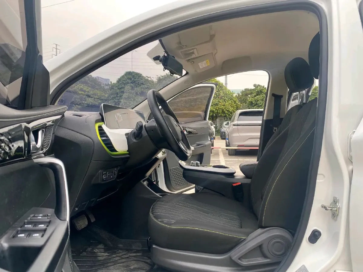 2020 ChangAn BenBen E-Star BEV 32.2KWH,autocango,china used car exporter,china ev exporter,chinese used car exporter,chinese used ev exporter