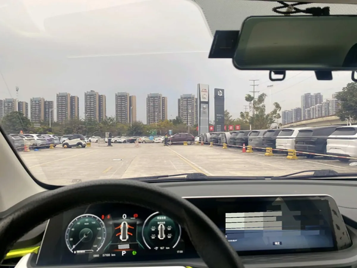 2020 ChangAn BenBen E-Star BEV 32.2KWH,autocango,china used car exporter,china ev exporter,chinese used car exporter,chinese used ev exporter