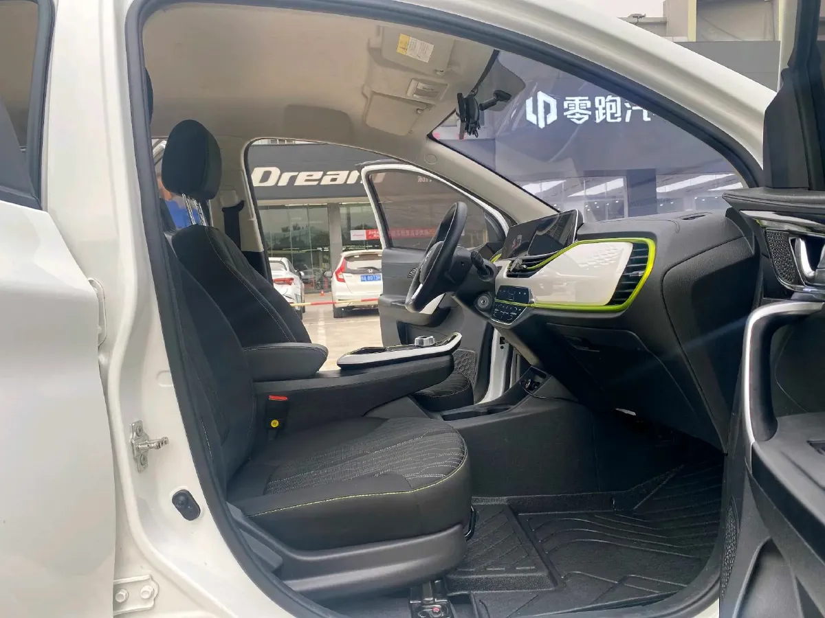 2020 ChangAn BenBen E-Star BEV 32.2KWH,autocango,china used car exporter,china ev exporter,chinese used car exporter,chinese used ev exporter