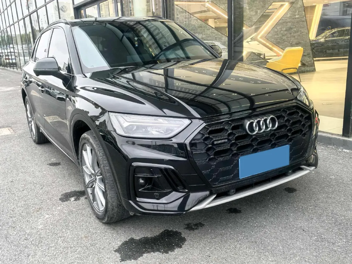 2022 Audi Q5L Sportback 2.0T 190HP L4 7DCT,autocango,china used car exporter,china ev exporter,chinese used car exporter,chinese used ev exporter