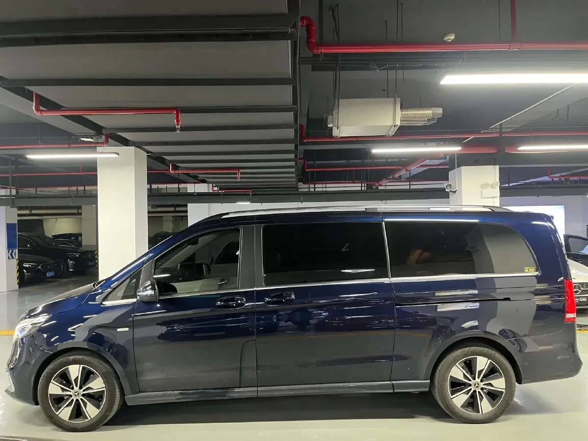 2021 Mercedes-Benz V Class 2.0T 211HP L4 9AT,autocango,china used car exporter,china ev exporter,chinese used car exporter,chinese used ev exporter