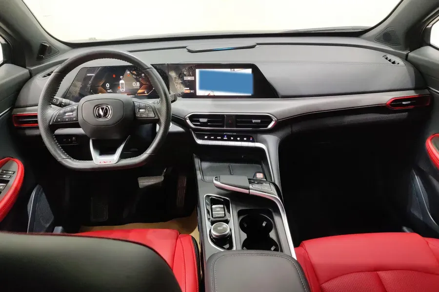 2020 ChangAn UNI-T 1.5T 180HP L4 7DCT,autocango,china used car exporter,china ev exporter,chinese used car exporter,chinese used ev exporter