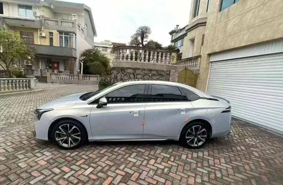2022 ChangAn Oshan Z6 1.5T 170HP L4 6TCT PHEV 28.4KWH,autocango,china used car exporter,china ev exporter,chinese used car exporter,chinese used ev exporter