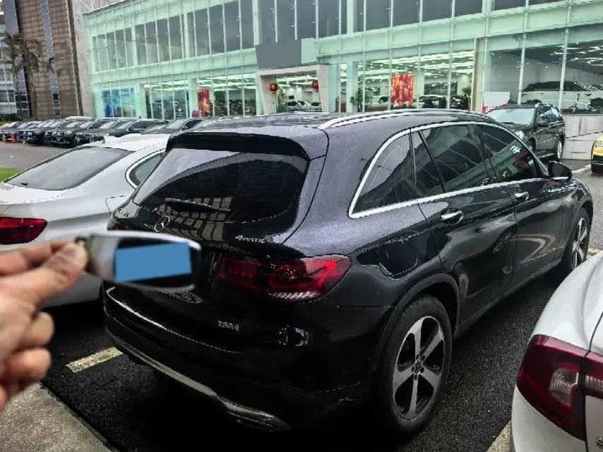 2021 Mercedes-Benz GLC Class 2.0T 197HP L4 9AT,autocango,china used car exporter,china ev exporter,chinese used car exporter,chinese used ev exporter